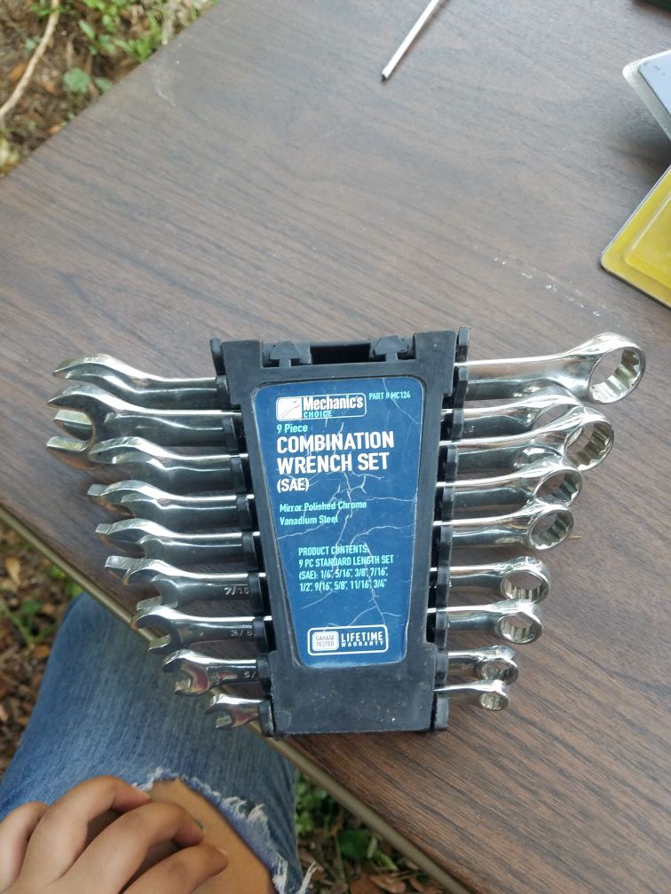 Combination wrench set mechanic choice
