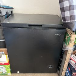 Artic King Chest Freezer