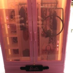 Barbie Clothes Closet Carrying Case