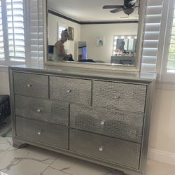 Dresser + Mirror $150 - Silver Crocodile Texture Contemporary Dresser 