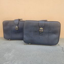 Vintage 1970s Hampton Luggage Set - 2pc Deep Navy Blue 26x17x8 (Perfect Movie/Photo Prop!)