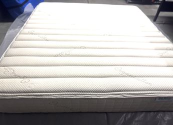 SleepEZ Luxerion Hybrid Latex Mattress