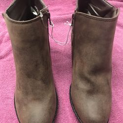 Brand New Womens Ankle Boots Size 8