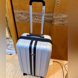 Samsonite 26” suitcase luggage