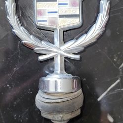 80's Cadillac Fleetwood Hood emblem