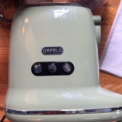 Orfeld Slow Juicer Mint Green
