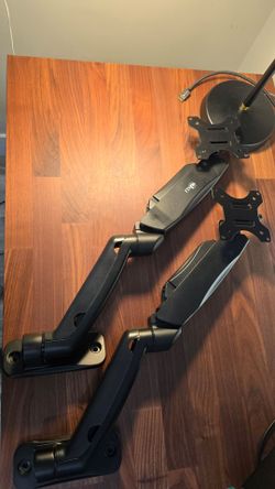 VESA Monitor Wall Mount x2, up to 32" Screens