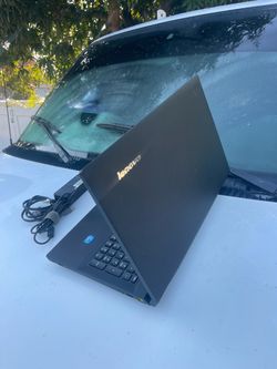 Lenovo laptop Windows 10 pro /4 gigs memories and 500 gigs storage with camera and WiFi
