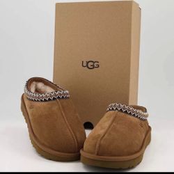 Uggs Tasman Size 6, NEED TO TRADE FOR SZ 7-8