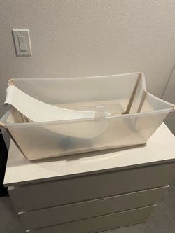 Stoke baby bathtub