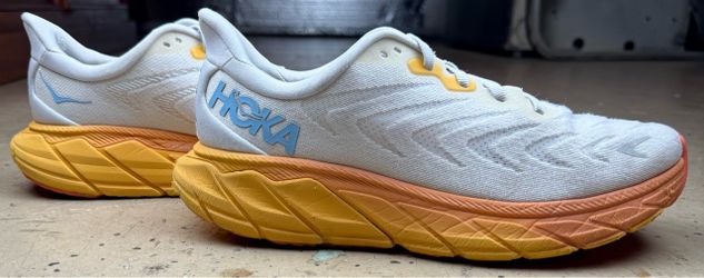 Hoka Arahi Womans 9B