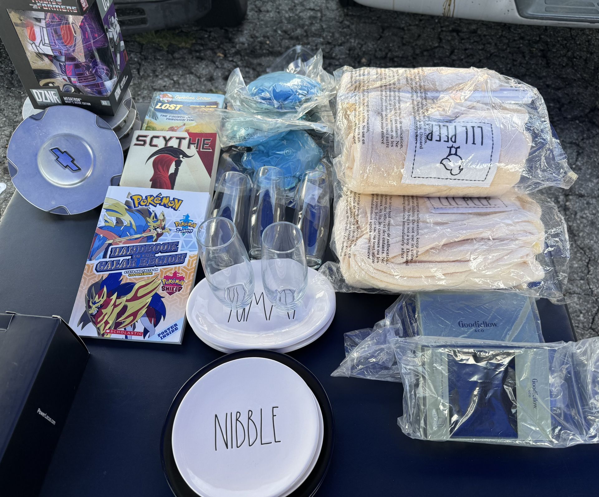 Yard Sale / Swampmeet