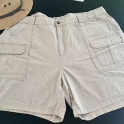 Croft And Barrow Men’s Cargo Short 44