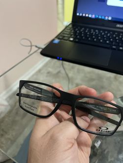 🔥 Oakley Hex Jector Eyeglasses – Satin Black – Like New 🔥 📌 Price: $100 (Firm) ✅ Authentic Oakley Hex Jector (Model OX8032-0157) ✅ Satin Black fr