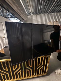 Large Flat Screen TV, body mirror , vanity drawer
