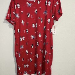 Red penguin sleepshirt pajama with pockets size S/M.    (AI)