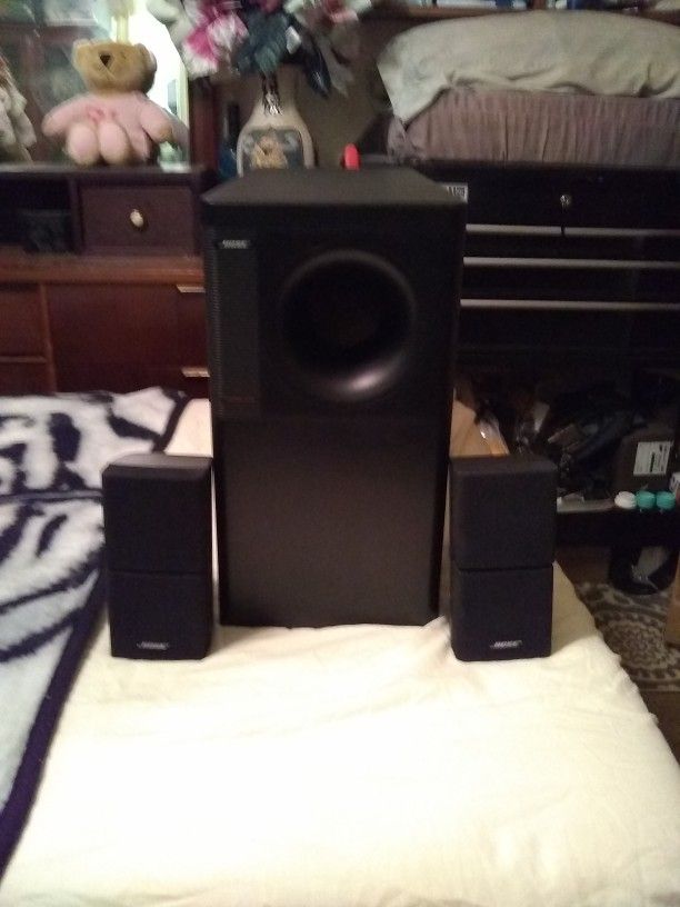 Bose Acoustimass 5 Series 3 Speaker System.