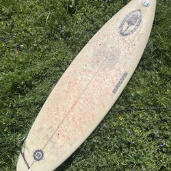 Hawaiian Blades Surfboard  6’0”