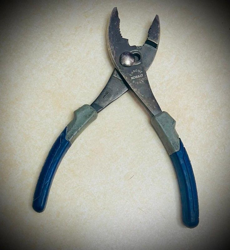 KOBALT, Chrome Snap On Tools. Blue Soft Grip Combination Slip Joint Pliers. Length: 8.5".