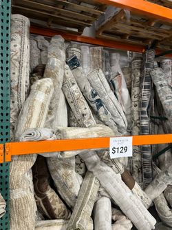 RUGS LIQUIDATION. Low prices, From Costco