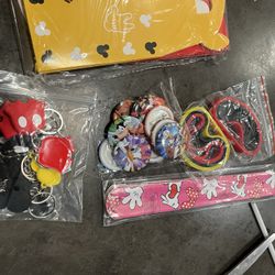 Mickey mouse 10 Count Candy Boxes And Party Favors 