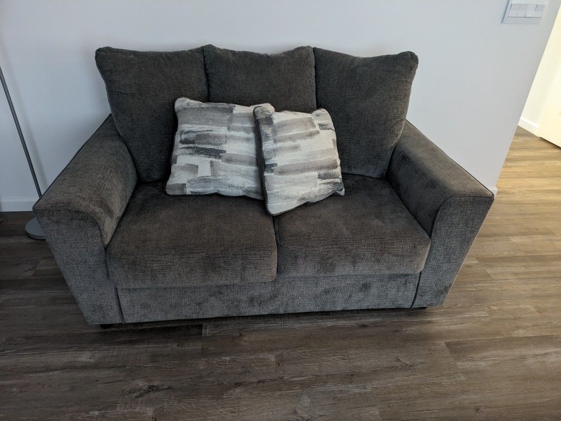 Couch & Love Seat