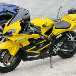 2002 Honda CBR F4i 8k miles