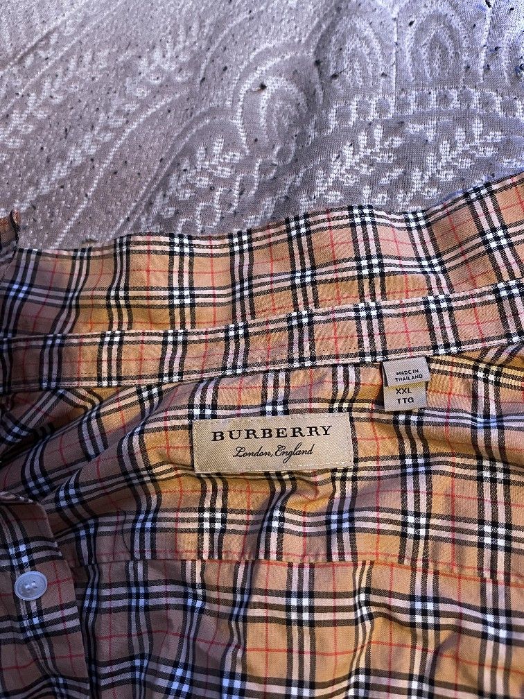 Burberry T Shirt 