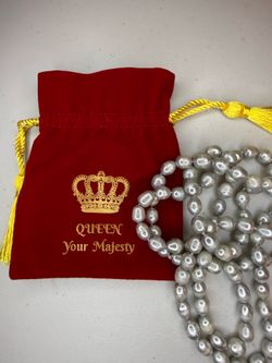 Gorgeous pearl necklace