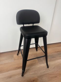 4 stools - padded seats and back rest! Black