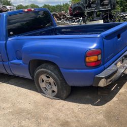 05 GMC Sierra Stepside Parts