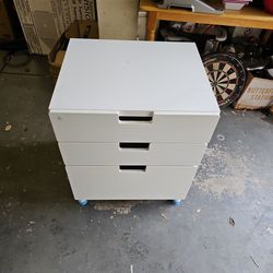 White Nightstand Small Dresser Ikea?