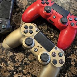PS4 Controllers 