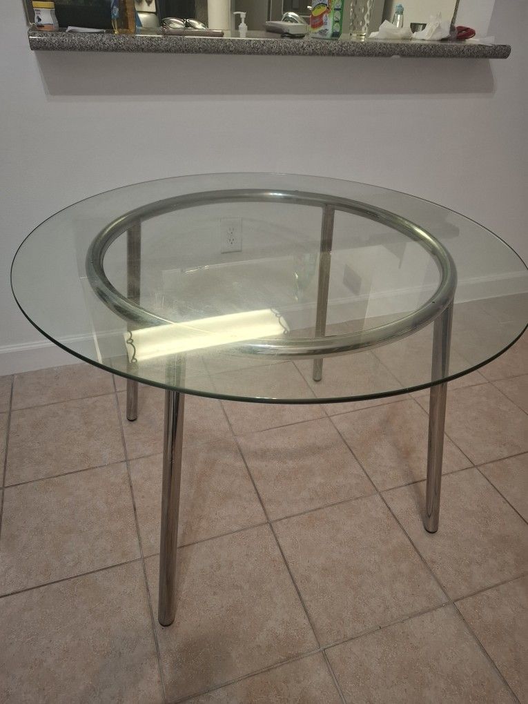 Round Dining Table