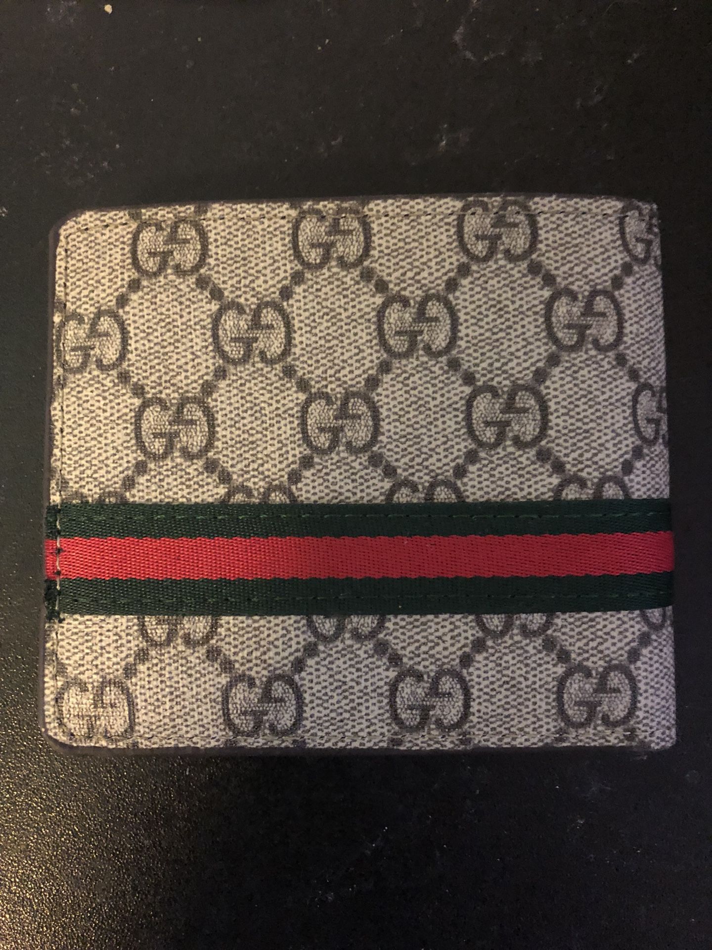 Gucci GG supreme wallet