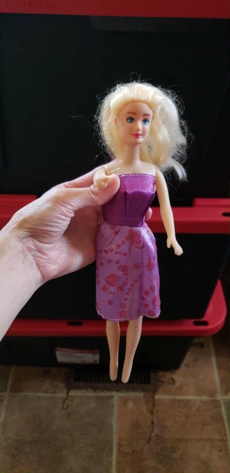 🩷 Barbie Doll. Still Available 