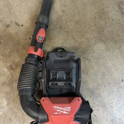 Milwaukee Model # 3009-20 M18 FUEL 155 MPH 650 CFM 18-Volt Lithium-Ion Brushless Cordless Dual Battery Backpack Blower (Tool Only)   Willing to trade