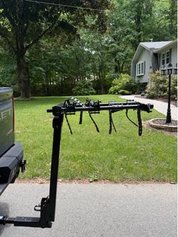 Thule 4-Bike Hitch Mount Bike Rack - Excellent Condition