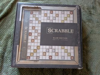 Scrabble GLAM Deluxe Glass Cabinet