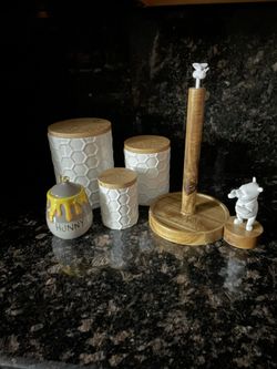 Disney Winnie The Pooh Canisters Set With Paper Towel Holder