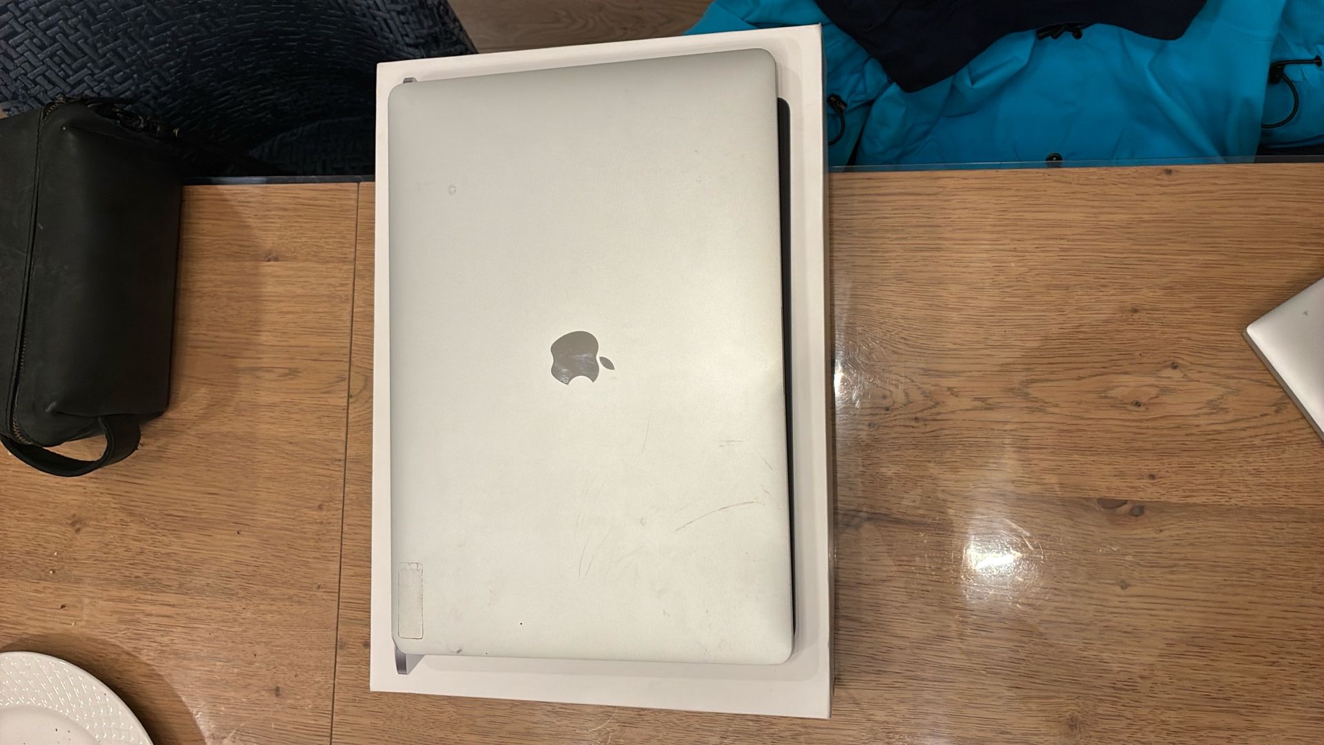 MacBook A1707 - Commercially Locked - Only For Parts