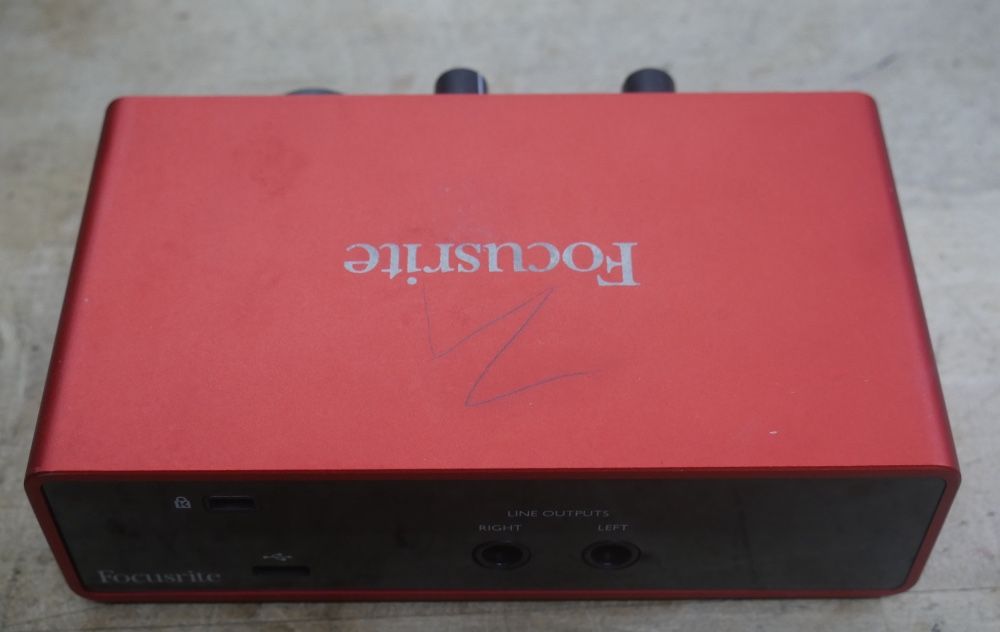 FocusRite Interface Scarlet Solo 889572-1