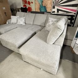 IN STOCK Gabyleigh 2 pc Sectional By Ashley Furniture