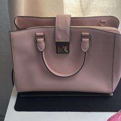 Michael Kors Mindy Md EW Satchel handbag crossbody