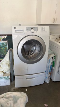 Kenmore washer & Dryer (electric) set