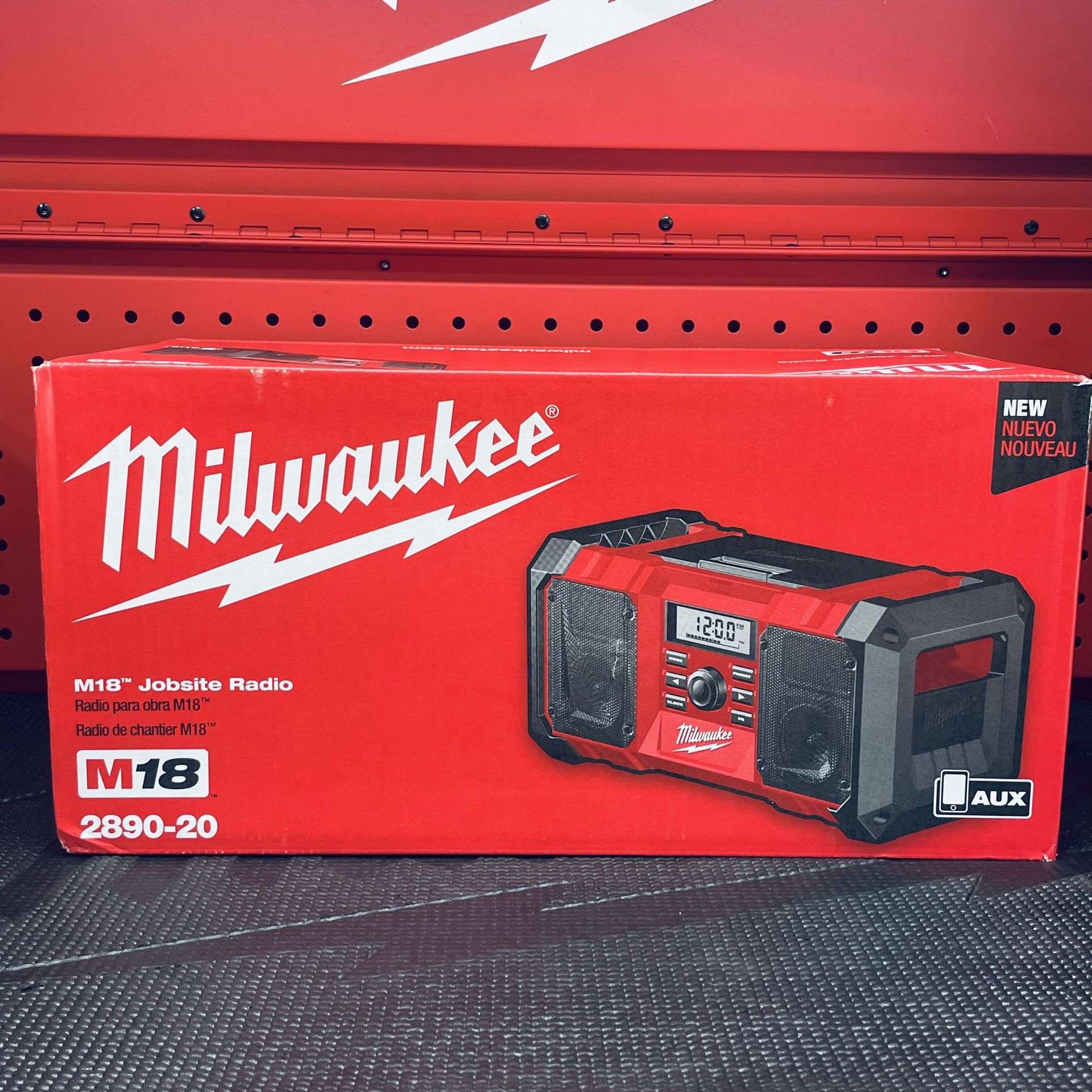 Milwaukee M18 18-Volt Lithium-Ion Cordless Jobsite Radio