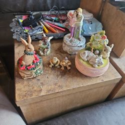 Music Box/ Figurines Bundle 1970 Era