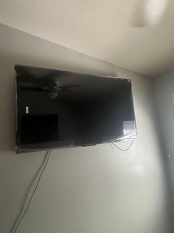 Televisions practicamente nuevas y porton$$$750 x todo
