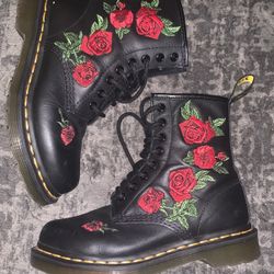 Slightly used Doc Martens for Sale in Yucca Valley CA OfferUp