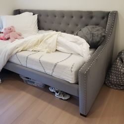 Twin Bed